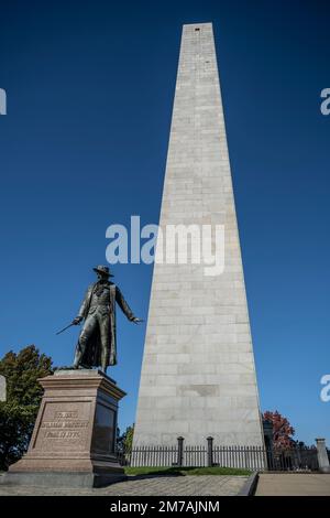 Statua di William Prescott al Bunker Hill Monument Foto Stock