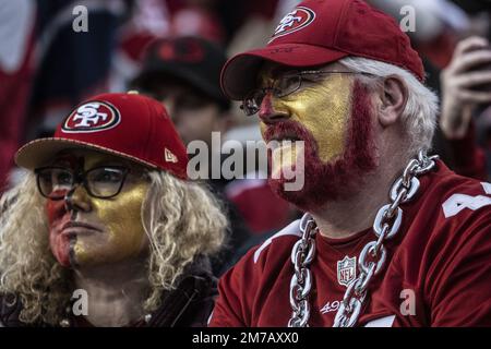 Santa Clara, Stati Uniti. 08th Jan, 2023. San Francisco 49ers guarda la loro squadra sconfiggere gli Arizona Cardinals 38-13 al Levi's Stadium di Santa Clara, California, domenica 8 gennaio 2023. Foto di Terry Schmitt/UPI Credit: UPI/Alamy Live News Foto Stock