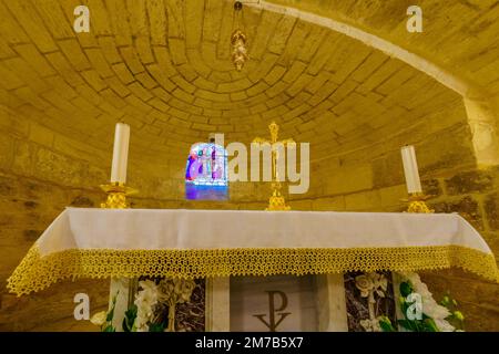 Nazareth, Israele - 06 gennaio 2023: Veduta della cripto della chiesa di San Giuseppe (Basilica del complesso dell'Annunciazione), a Nazareth, Israele Foto Stock