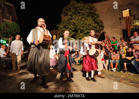 musicos con tradicional, fiestas de la Beata, vinculadas con la beatificación de Sor Caterina Tomàs. Santa Margalida. Maiorca. Isole Balneari Foto Stock