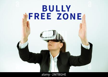 Didascalia di testo che presenta Bully Free zone. Concetto che significa essere rispettosi di altri bullismo non è consentito qui Foto Stock