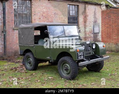 1960 Land Rover Defender al Bicester Winter Scramble al Bicester Heritage Center Oxfordshire UK Foto Stock