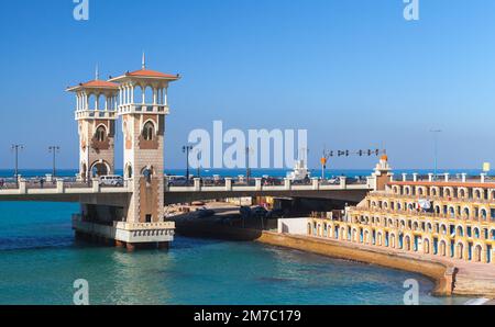 Stanley Bridge in una giornata di sole, popolare punto di riferimento di Alessandria, Egitto Foto Stock