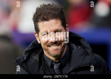 Madrid, Madrid, Spagna. 8th Jan, 2023. Allenatore capo Atletico de Madrid Diego Pablo Cholo Simeone durante la partita di calcio della Liga tra Atletico de Madrid e FC Barcelona allo stadio Civitas Metropolitano di Madrid, Spagna, 8 gennaio 2023 (Credit Image: © Ruben Albarran/ZUMA Press Wire) Foto Stock