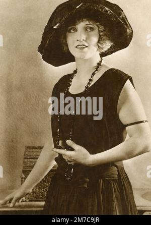 Ritratto dell'attrice statunitense Mary Miles Minter, 1920s Foto Stock
