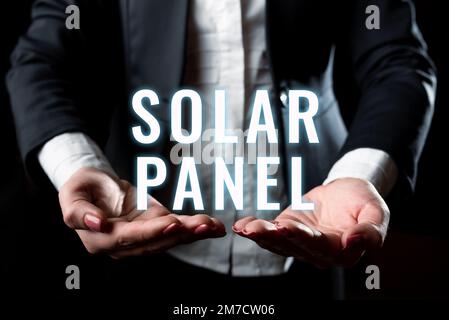 Scrittura a mano del testo pannello solare. Concetto che significa progettato per assorbire i raggi solari fonte di energia generante Foto Stock