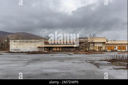 A bordo del centro commerciale Strip di Fishkill, New York Foto Stock