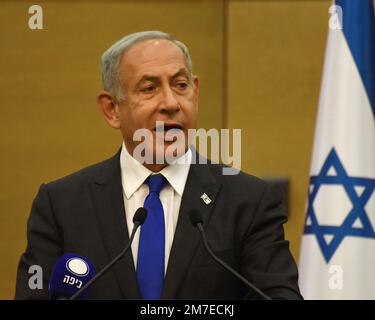 Gerusalemme, Israele. 15th giugno, 2014. Il primo ministro israeliano Benjamin Netanyahu interviene in una riunione del Partito del Likud nella Knesset, il Parlamento, a Gerusalemme, lunedì 9 gennaio; 2023. Foto di Debbie Hill/ Credit: UPI/Alamy Live News Foto Stock