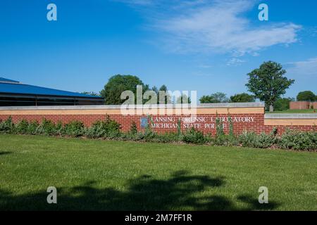 Dimondale MI - 4 giugno 2022: Firma Michigan state Police Forensic Laboratory Foto Stock