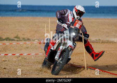 80 MARTYN HILLIER James (gar), Rich Energy OMG Racing Ltd, Gasgas, Moto, originale di Motul, azione durante il Prologo della Dakar 2023, il 31 dicembre 2022 vicino a Yanbu, Arabia Saudita - Foto Julien Delfosse / DPPI Foto Stock