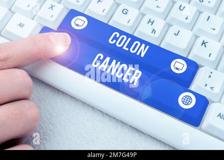 Scrittura a mano del testo Colon Cancer. Business idea cancro che si forma nei tessuti del grande intestino Foto Stock