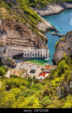 Isola di Vis, Stiniva Foto Stock