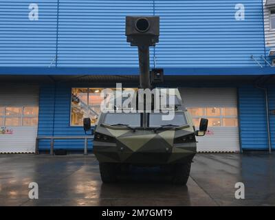 Sternberk, Repubblica Ceca. 09th Jan, 2023. Il fucile semovente howitzer dita con un Advance Onboard Control System, arma della società ceca di produzione di armi e servizi militari Excalibur Army a Sternberk, Repubblica Ceca, 9 gennaio 2023. Credit: Ludek Perina/CTK Photo/Alamy Live News Foto Stock