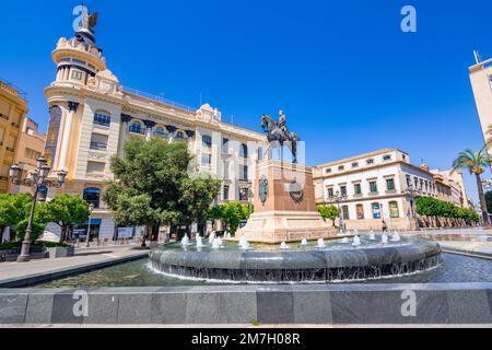 Strade, piazze ed edifici storici nella città vecchia di Valencia, Spagna Foto Stock