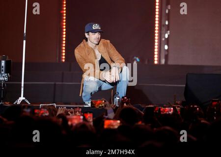 7 gennaio 2023, Los Angeles, California, Stati Uniti: LOS ANGELES - 7 GENNAIO: Joe Jonas che si esibisce durante LA PLAYLIST AT&T dal vivo! Al Banc of California Stadium il 7 gennaio 2023 a Los Angeles, CA (Credit Image: © Nina Prommer/ZUMA Press Wire) SOLO USO EDITORIALE! Non per USO commerciale! Foto Stock