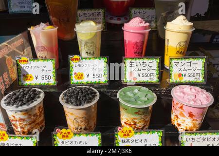 Giappone, Honshu, Prefettura di Nagano, Karuizawa, esposizione di bevande di frutta ghiacciata Foto Stock