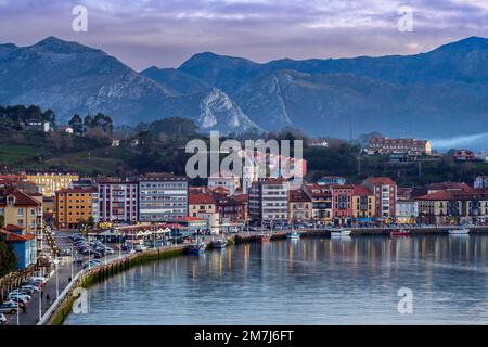 Ribadesella, Asturias, Spagna Foto Stock