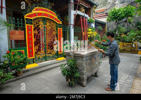 Ho Chi Minh City, Vietnam - 6 gennaio 2023: Viste della Pagoda Phuoc an Hoi Quan a ho Chi Minh City, Vietnam. Foto Stock