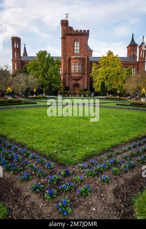 Smithsonian Castello ornamentale giardino, chiamato il parterre, Washington, D.C., USA Foto Stock