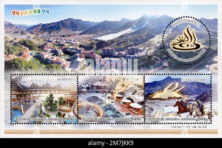 2020 timbro della Corea del Nord. Yangdok Hot Spring Resort Foto Stock