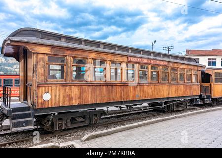 Alausi, Ecuador - 24 settembre 2022: Trasporto in treno Foto Stock