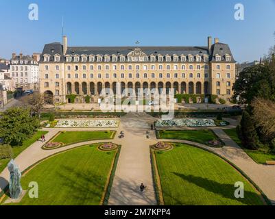 Rennes (Bretagna, Francia nordoccidentale): Vista aerea dello storico edificio "palais Saint-Georges" (Palazzo di San Giorgio) Foto Stock