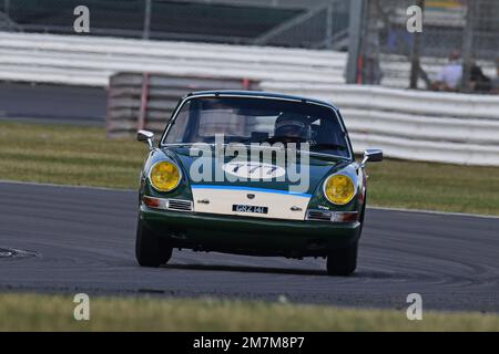 Guy Ziser, Oliver James Webb, Porsche 911, Masters Historic Racing, International Trophy per Classic GT Cars Pre ’66, una gara di cinquanta minuti con una compu Foto Stock