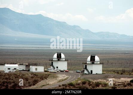 Una vista esterna del sito di prova sperimentale di sorveglianza dello spazio profondo elettro-ottica a terra. Base: White Sands Missile Test Range Stato: New Mexico (NM) Paese: Stati Uniti d'America (USA) Foto Stock