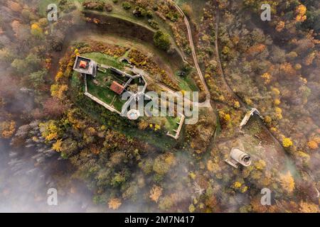 Germania, Turingia, Gerstungen, Lauchröden, rovine del castello di Brandeburgo, vista dall'alto, foto aerea Foto Stock