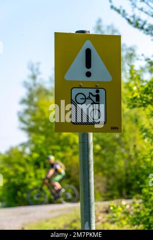 Segnale sul Brammentrail, sentiero per mountain bike sul Slagheap di Schurenbach, a Essen NRW, Germania, Foto Stock