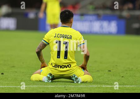 Milano, Italia. 10th Jan, 2023. Joaquin Correa del FC Internazionale reagisce durante la partita di calcio della Coppa Italia 2022/23 tra FC Internazionale e Parma Calcio allo Stadio Giuseppe Meazza, Milano, Italia il 10 gennaio 2023 Credit: Independent Photo Agency/Alamy Live News Foto Stock