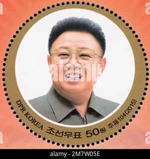 2015 timbro della Corea del Nord. Il 55th° anniversario dell'inizio della leadership di Kim Jong il, 1941-2011 Foto Stock