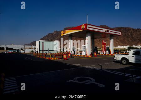 Medina, Arabia Saudita, distributore di benzina, carburante Foto Stock