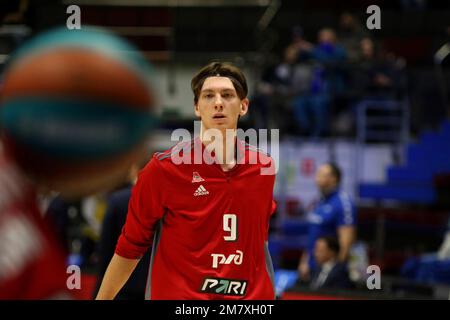 San Pietroburgo, Russia. 10th Jan, 2023. Andrei Martiuk (n.9) di Lokomotiv Kuban visto durante la partita di pallacanestro della VTB United League tra Zenit St Petersburg e Lokomotiv Kuban alla Sibur Arena. Punteggio finale; Zenit 73:71 Lokomotiv Kuban. (Foto di Konstantinov/SOPA Images/Sipa USA) Credit: Sipa USA/Alamy Live News Foto Stock