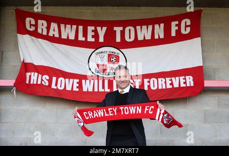 Crawley, Regno Unito. 11th Jan, 2023. Crawley Town Football Club annuncia oggi la firma del nuovo manager Scott Lindsey al Broadfield Stadium. Credit: James Boardman/Alamy Live News Foto Stock