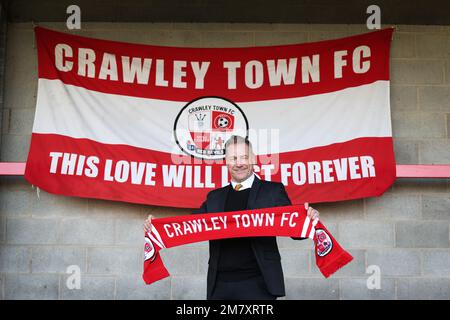 Crawley, Regno Unito. 11th Jan, 2023. Crawley Town Football Club annuncia oggi la firma del nuovo manager Scott Lindsey al Broadfield Stadium. Credit: James Boardman/Alamy Live News Foto Stock