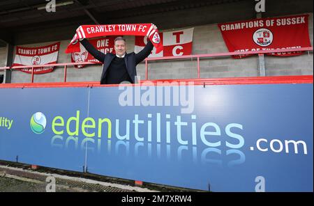 Crawley, Regno Unito. 11th Jan, 2023. Crawley Town Football Club annuncia oggi la firma del nuovo manager Scott Lindsey al Broadfield Stadium. Credit: James Boardman/Alamy Live News Foto Stock