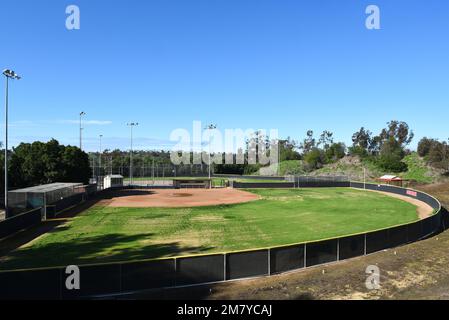 MISSIONE VIEJO, CALIFORNIA - 8 GENNAIO 2023: Campo da softball sul campus del Saddleback College, sede dei Gauchos. Foto Stock