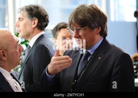 Bruxelles, Belgio. 11th Jan, 2023. Membro del PE Carles Puigdemont durante un omaggio a David SASSOLI, ex Presidente del Parlamento europeo (2019-2022), a Bruxelles, in Belgio, il 11 gennaio 2023. Credit: ALEXANDROS MICHAILIDIS/Alamy Live News Foto Stock