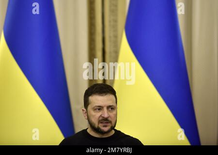 LEOPOLI, UCRAINA - 11 GENNAIO 2023 - il Presidente dell'Ucraina Volodymyr Zelenskyy partecipa a una conferenza stampa in seguito al vertice del Triangolo di Lublino del 2nd a Leopoli, Ucraina occidentale. Foto Stock
