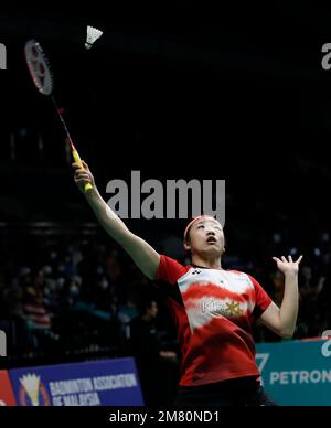 Kuala Lumpur, Malesia. 11th Jan, 2023. Un se Young of Korea gioca contro Malvika Bansod of India durante il primo round femminile del Petronas Malaysia Open 2023 all'Axiata Arena. An se Young of Korea ha vinto con punteggi; 21/21 : 9/13 Credit: SOPA Images Limited/Alamy Live News Foto Stock