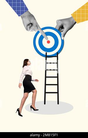 Creative foto collage poster annuncio ottenere carriera crescita progresso business manager ladder passeggiata obiettivo riuscito isolato su sfondo bianco Foto Stock