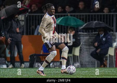 DEN BOSCH, PAESI BASSI - GENNAIO 11: Calvin Bassey di Ajax durante la partita olandese Toto KNVB Cup Round 2 tra FC Den Bosch e Ajax allo Stadion de Vliert il 11 Gennaio 2023 a Den Bosch, Paesi Bassi (Foto di Rene Nijhuis/Orange Pictures) Foto Stock