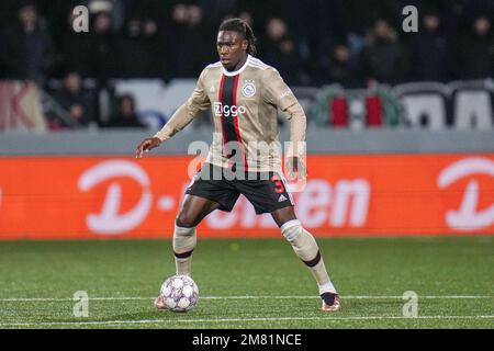 DEN BOSCH, PAESI BASSI - GENNAIO 11: Calvin Bassey di Ajax durante la partita olandese Toto KNVB Cup Round 2 tra FC Den Bosch e Ajax allo Stadion de Vliert il 11 Gennaio 2023 a Den Bosch, Paesi Bassi (Foto di Rene Nijhuis/Orange Pictures) Foto Stock