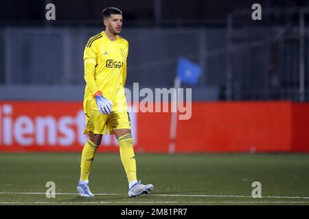 DEN BOSCH - portiere di Ajax Geronimo Rulli durante il 2nd° round della Toto KNVB Cup tra il FC Den Bosch e l'Ajax allo Stadion De Vliert il 11 gennaio 2023 a Den Bosch, Paesi Bassi. ANP BART STOUTJESDYK Foto Stock