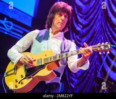 24 marzo 2011, Washington, DC, USA: JEFF BECK suona sul palco al 9:30 Club di Washington, D.C. (Credit Image: © Kyle Gustafson/ZUMA Press Wire) SOLO PER USO EDITORIALE! Non per USO commerciale! Foto Stock