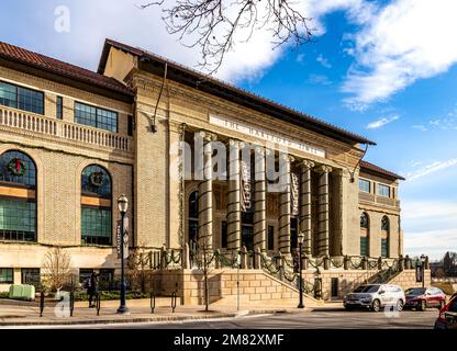 Hartford, CT - USA - 28 Dicembre 2022 il Beaux-Arts Hartford Times Building, un edificio storico nel centro di Hartford. L'ex sede del Har Foto Stock