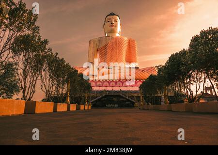 Tempio di buddha Kandeviharaya Sri Lanka Foto Stock