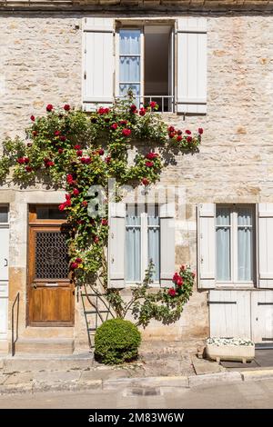 VILLAGGIO E COLLINA ETERNA DI VEZELAY, (89) YONNE, BOURGUNDY, FRANCIA Foto Stock