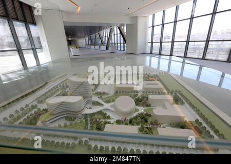 Addis Abeba. 8th Jan, 2023. Questa foto scattata il 8 gennaio 2023 mostra una vista interna dell'edificio della sede centrale dell'Africa Centers for Disease Control and Prevention (Africa CDC) ad Addis Abeba, Etiopia. Mercoledì si è tenuta una cerimonia che segna il completamento del progetto di quartier generale del CDC Africa assistita dalla Cina nel sobborgo meridionale di Addis Abeba. Credit: Dong Jianghui/Xinhua/Alamy Live News Foto Stock